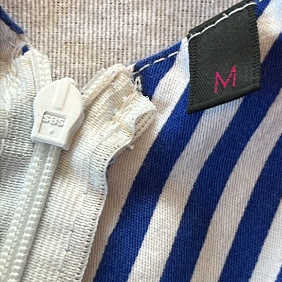⭐️ Blue pleated pinstripe tea length retro fit & flair sleeveless v zip back M - Picture 5 of 16